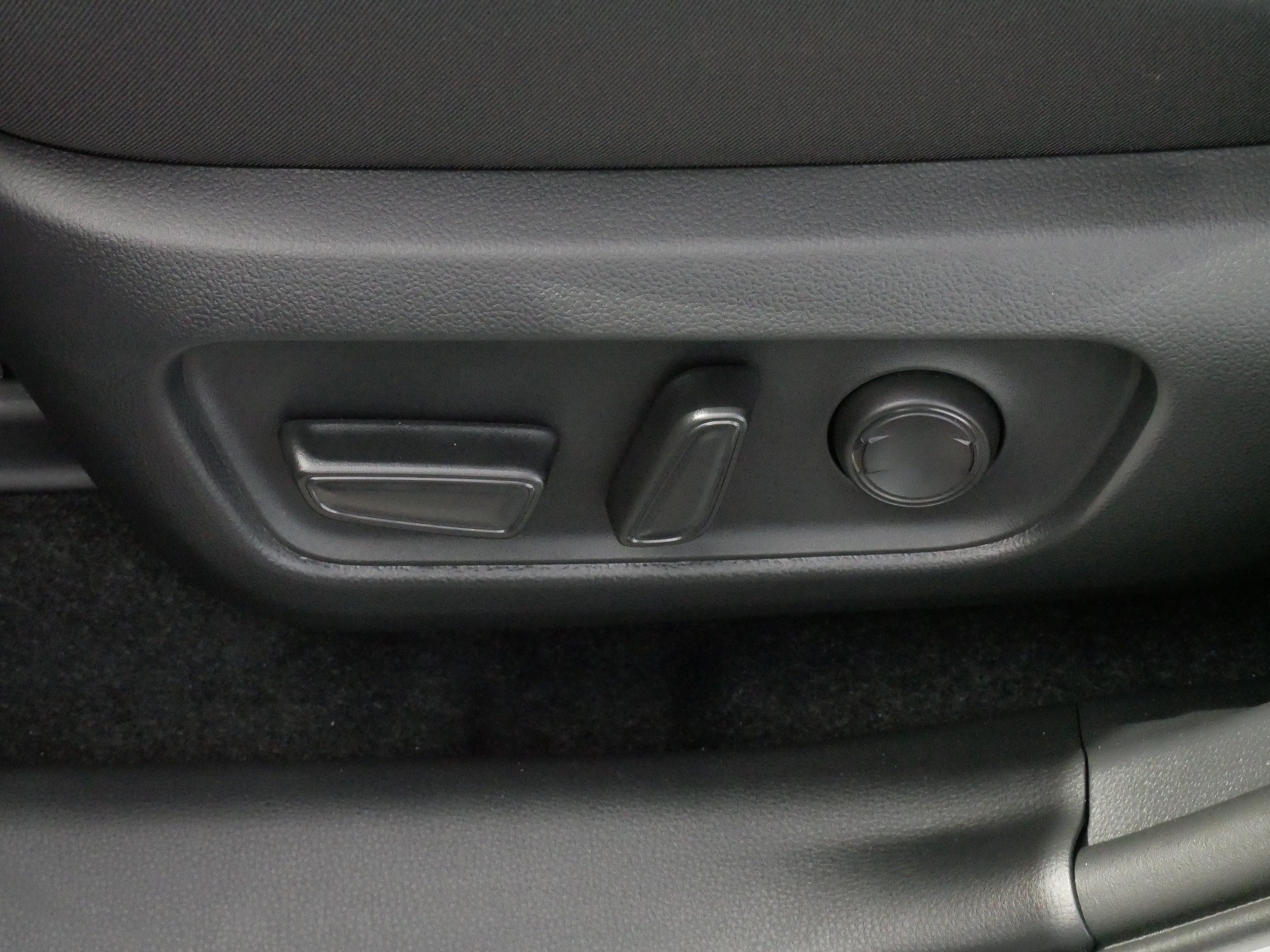 Used 2026 Ice Cap Toyota SE image 20