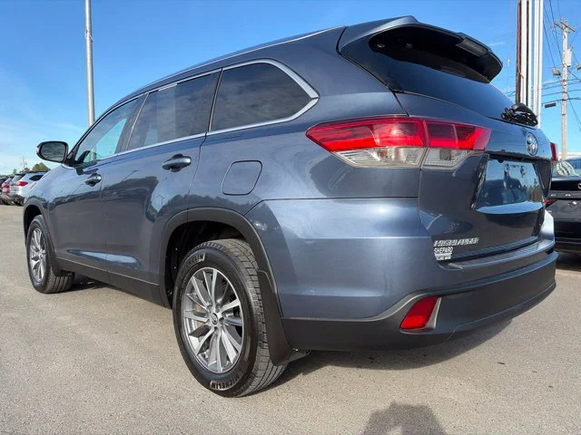 Used 2019 Blue Toyota XLE image 10