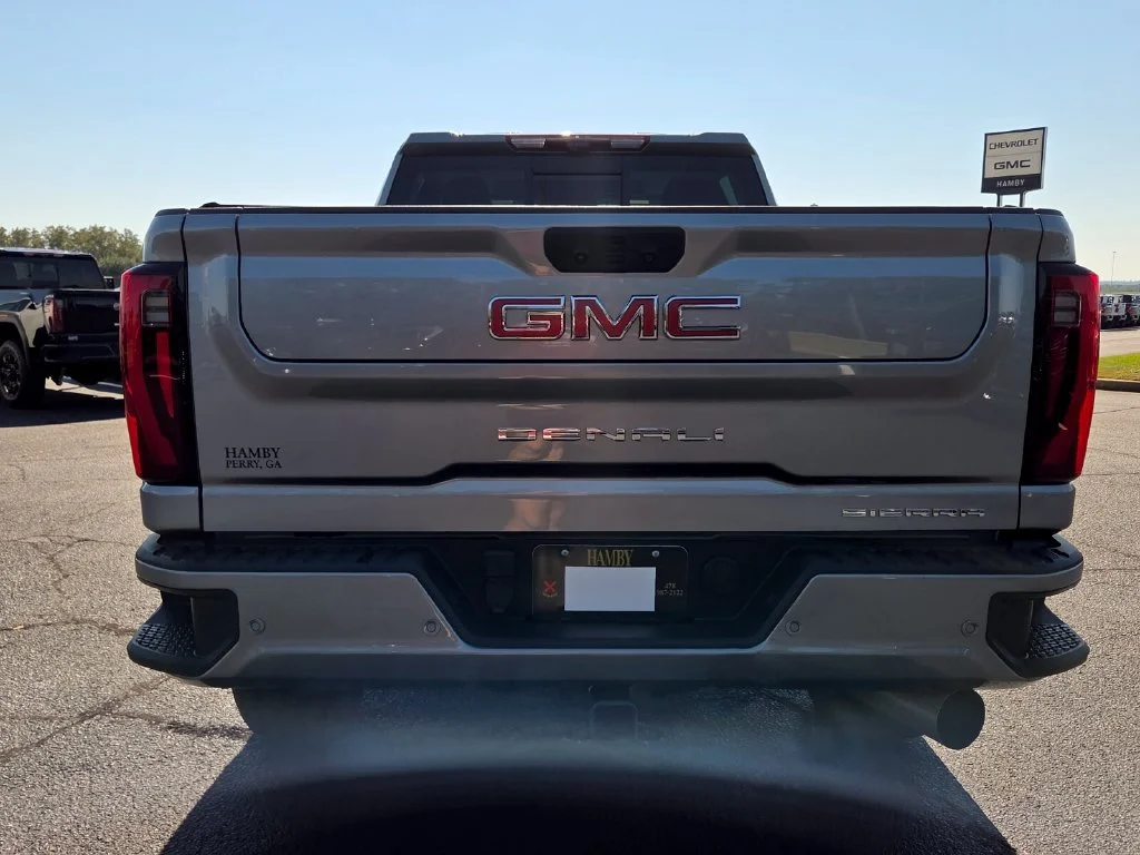 Used 2024 Sterling Metallic GMC Denali image 10