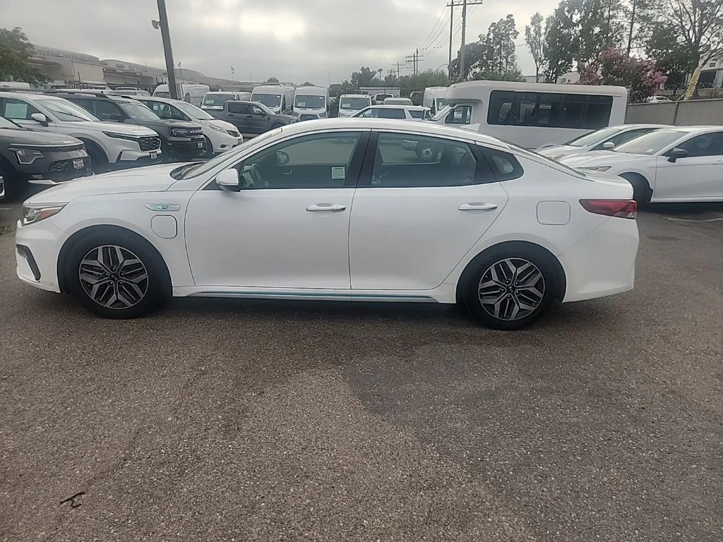 Certified Used 2020 White Kia EX image 10