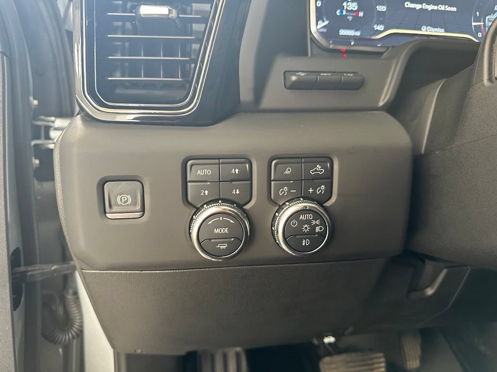 Used 2025 Sterling Metallic GMC AT4 image 20