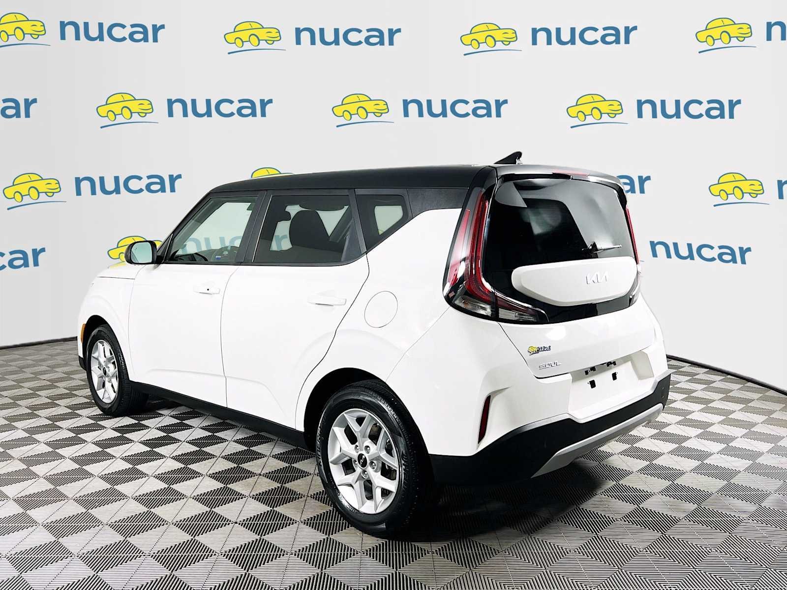 Used 2023 Clear White w/Black Roof Kia S image 5