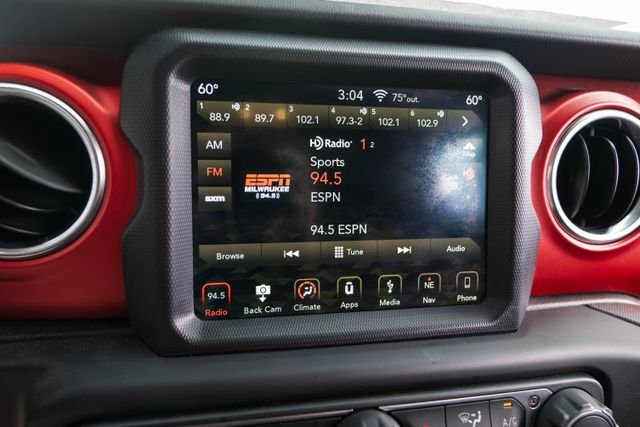 Used 2019 Crystal Metallic Jeep Unlimited Rubicon image 30