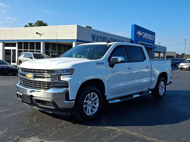 Used 2019 White Chevrolet LT image 3