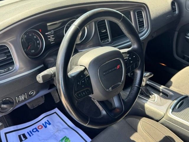 Used 2022 Black Dodge SXT image 12