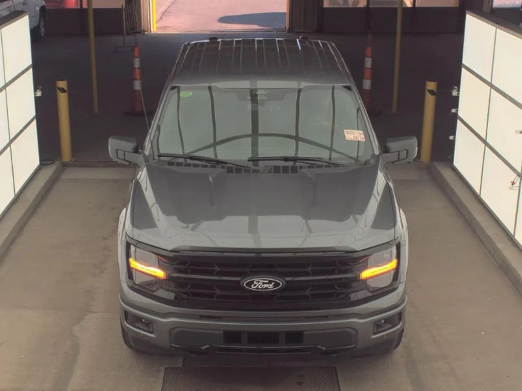 Used 2024 Gray Metallic Ford XLT image 3