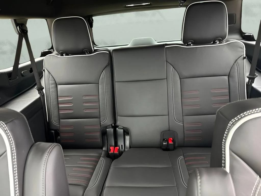 2026 GMC Yukon XL AT4 Ultimate - Photo 17