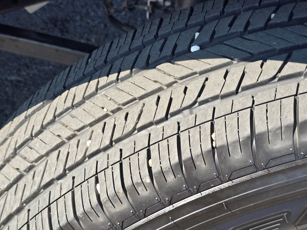 Used 2023 Gray Jeep Sport S image 8