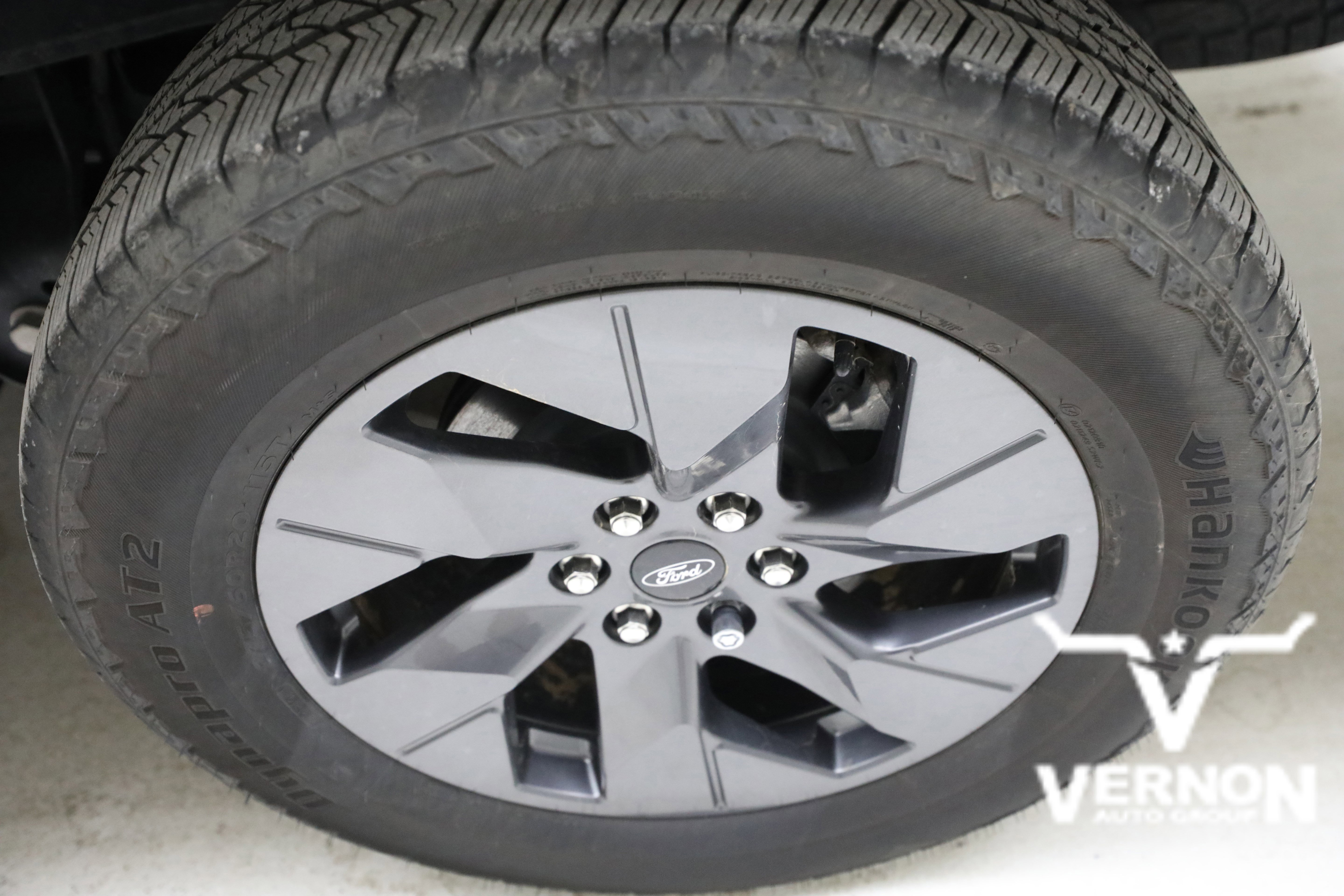 2025 Ford F-150 Lightning Flash - Photo 32