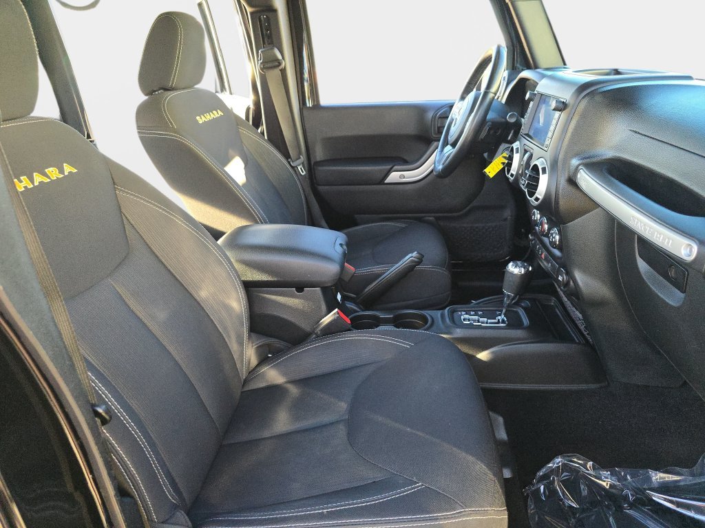 Used 2015 Black Jeep Unlimited Sahara image 12