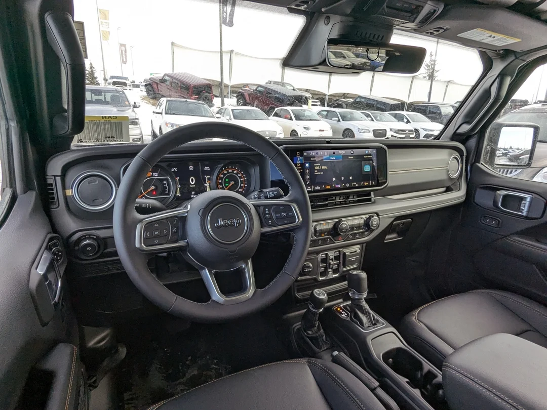 New 2026 Grey Jeep Sahara - - 4x4 - McKinley Leather - Body-Color Top - Alpine Audio - Remote Start & More! image 23