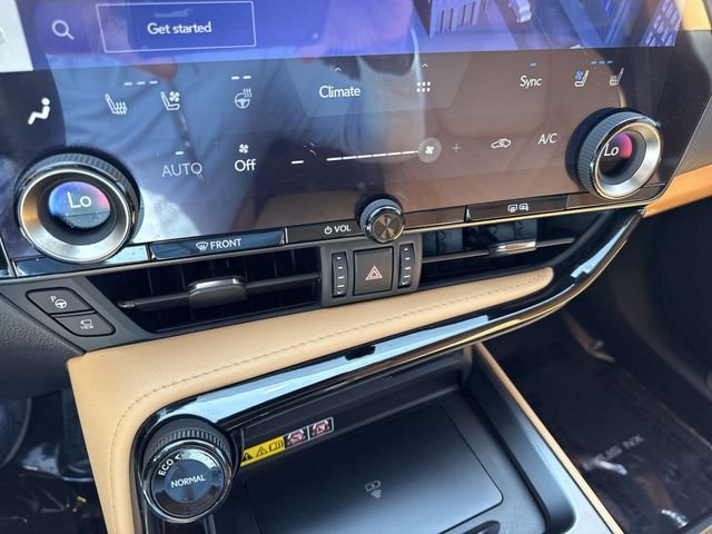 2025 Lexus NX PHEV 450h+ - Photo 19