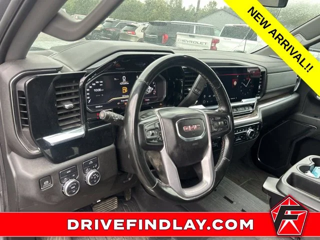 Used 2024 Silver GMC Elevation image 12