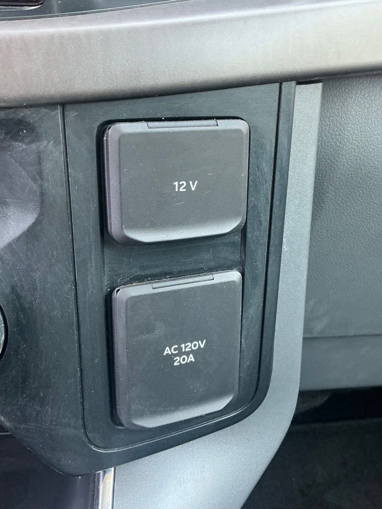 Used 2025 Black Ford XLT image 38