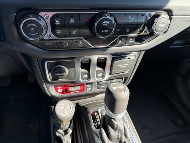 New 2026 Bright White Clearcoat Jeep  image 25