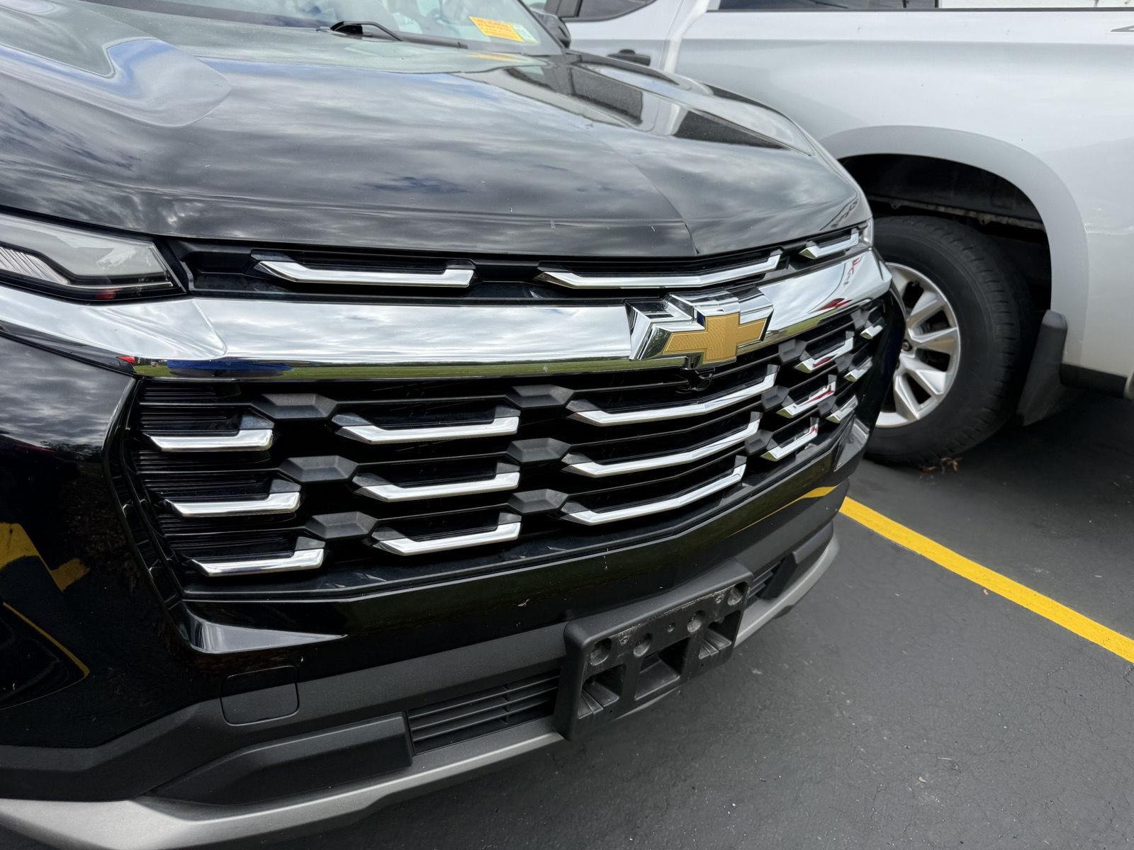 Used 2025 Mosaic Black Metallic Chevrolet AWD LT image 2