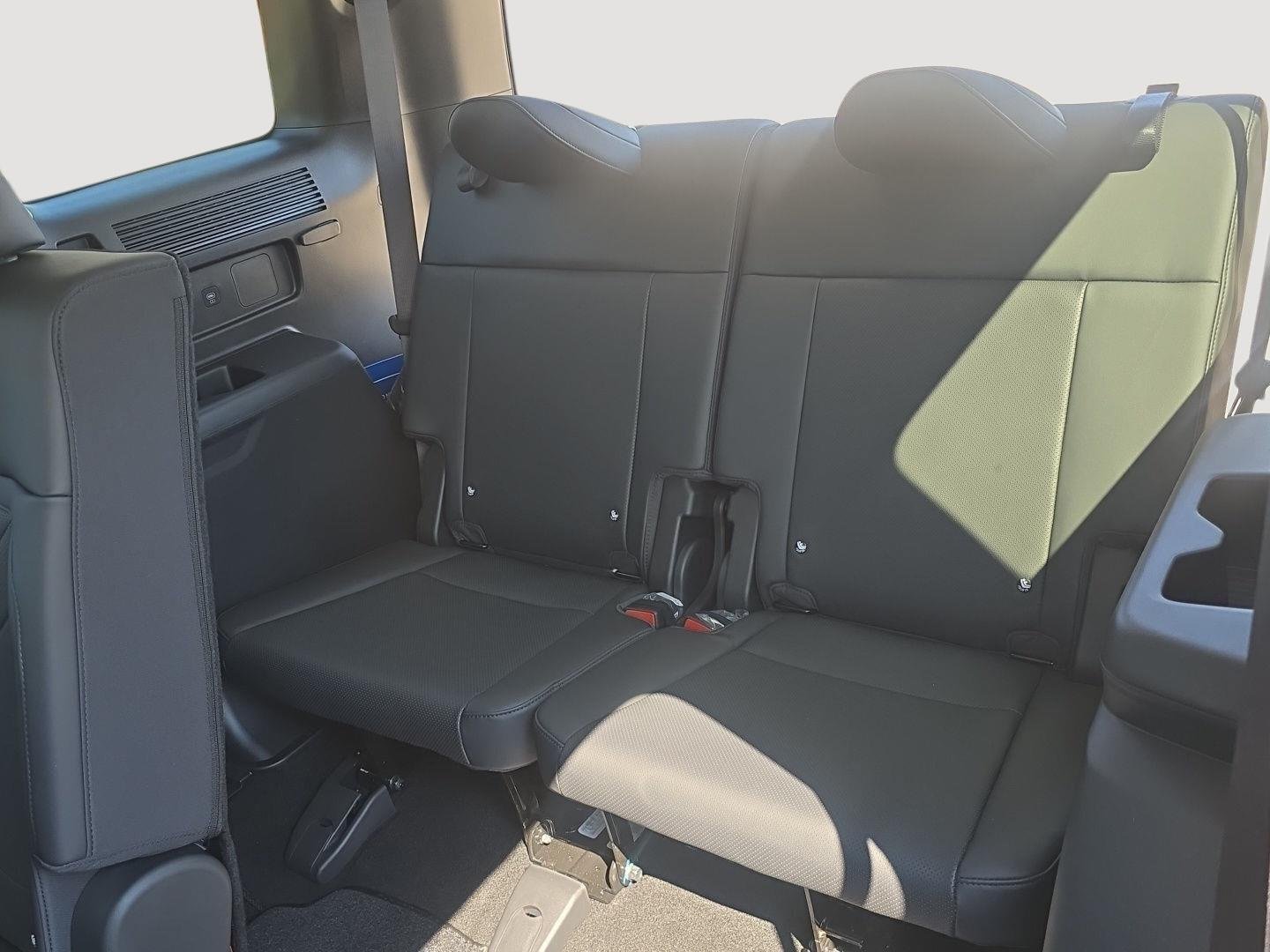 New 2026 Rockwood Green Hyundai SEL image 29