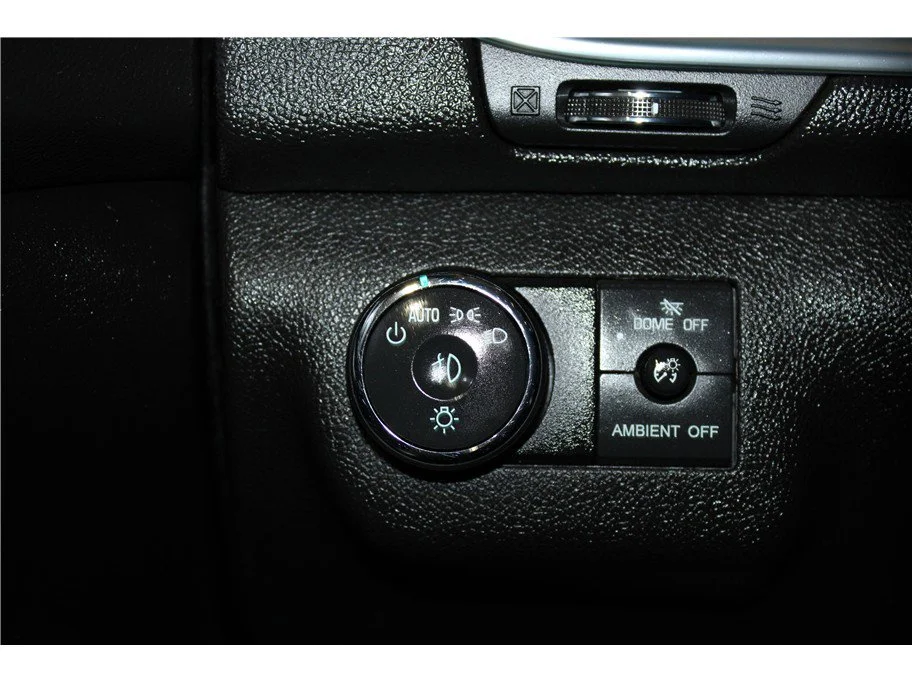 Used 2015 Tungsten Metallic Chevrolet LT image 26