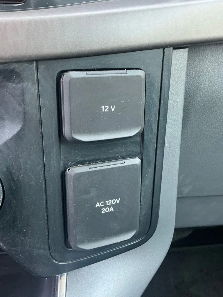Used 2025 Black Ford XLT image 38