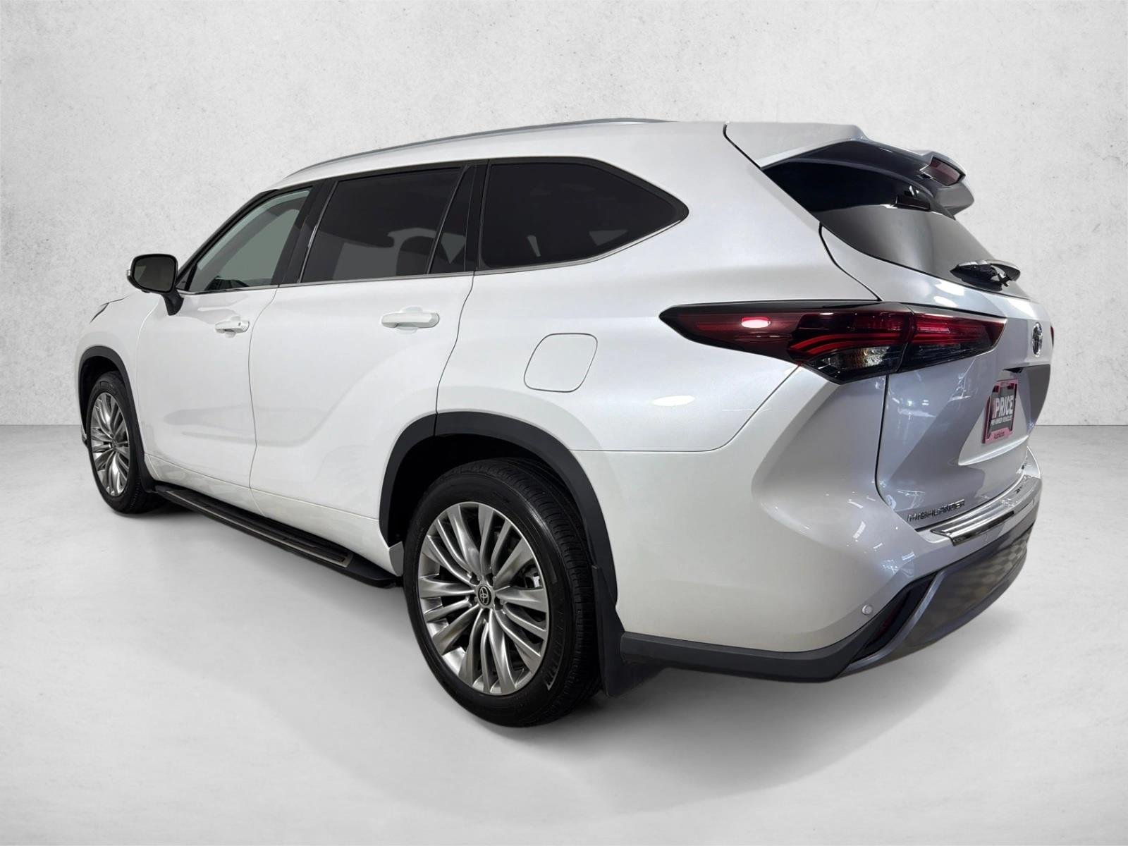 Used 2024 Wind Chill Pearl Toyota Platinum image 7