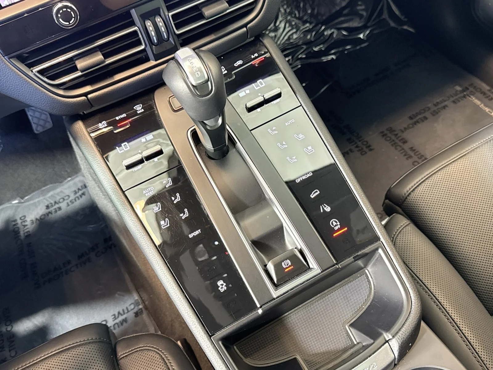 Used 2025 White Porsche  image 18