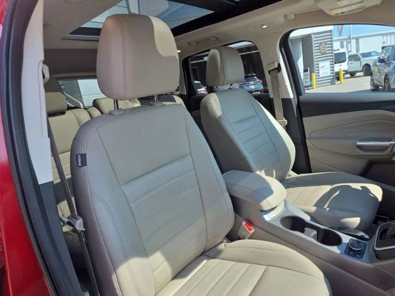 Used 2014 Red Ford SE image 14