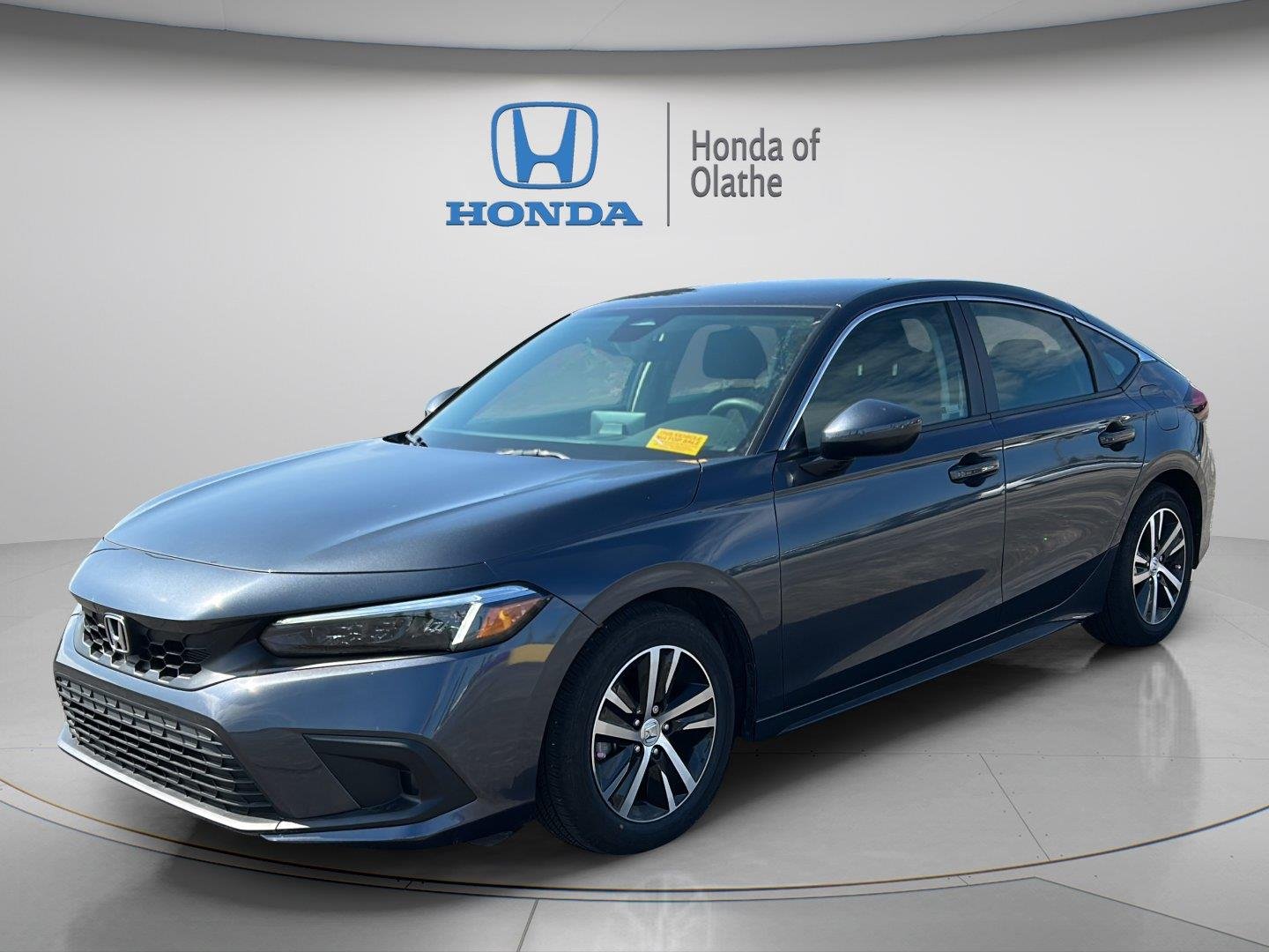 Certified Used 2024 Meteorite Gray Metallic Honda 2.0L LX image 7