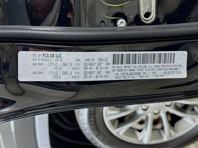 Used 2019 Black Jeep Latitude Plus image 29