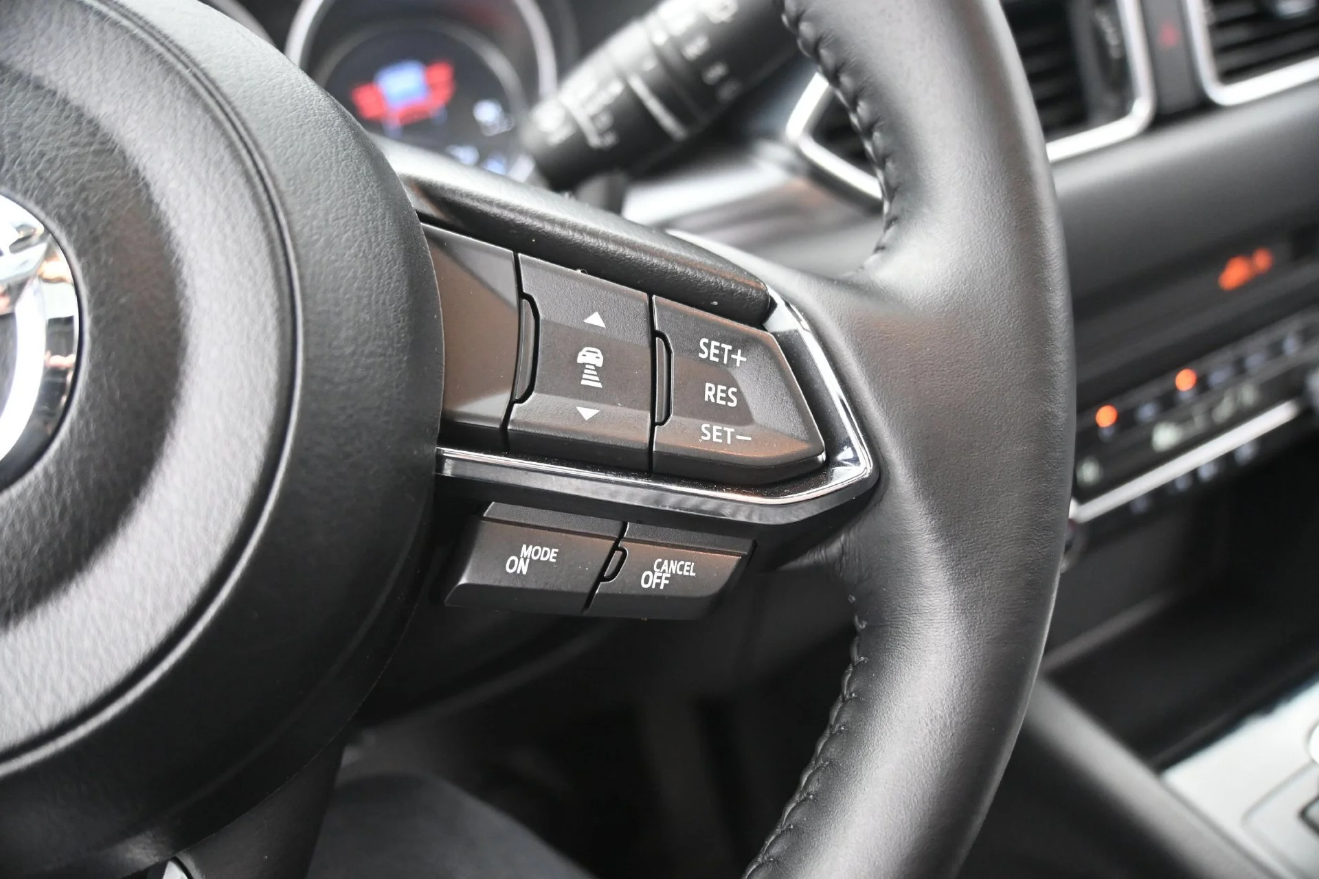 Used 2025 Platinum Quartz Metallic Mazda 2.5 S Preferred Package image 24