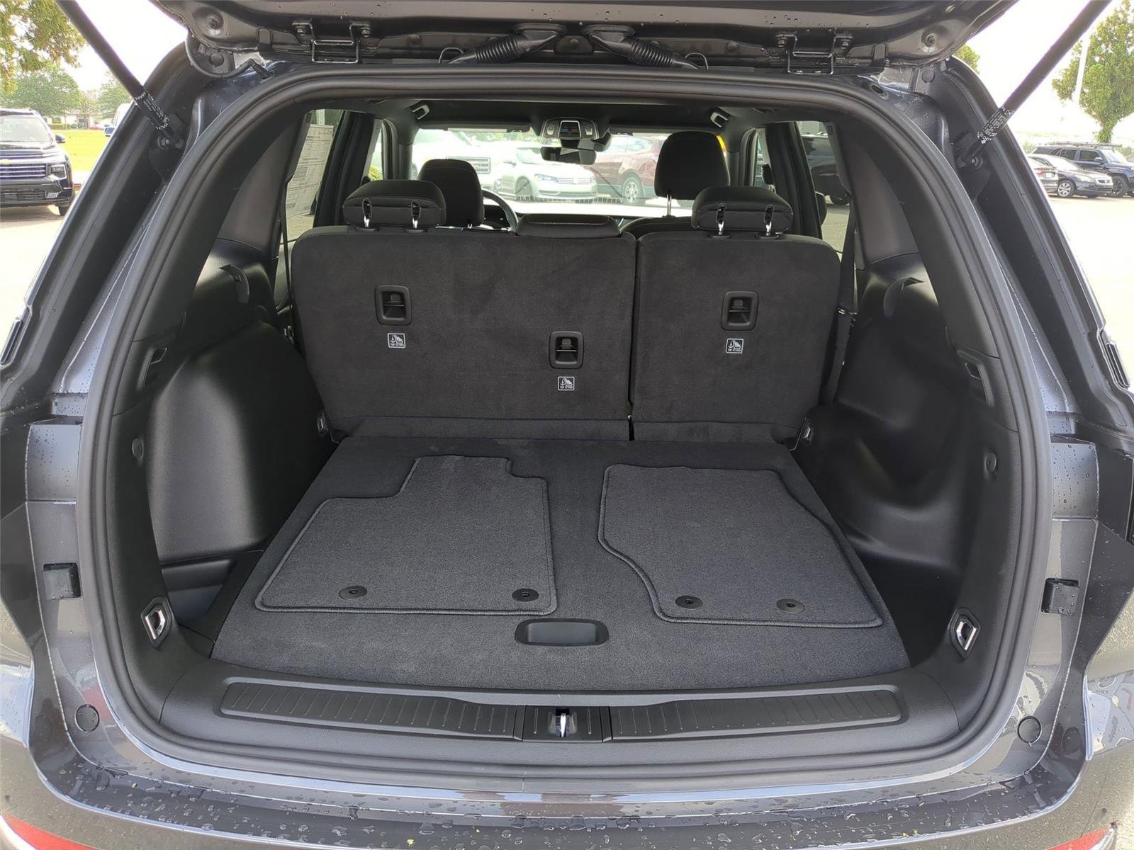 New 2026 Baltic Gray Metallic Clear-Coat Exterior Paint Jeep Laredo image 26