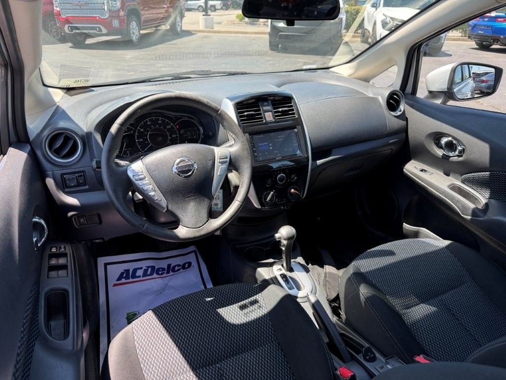 Used 2015 Silver Nissan SV image 16