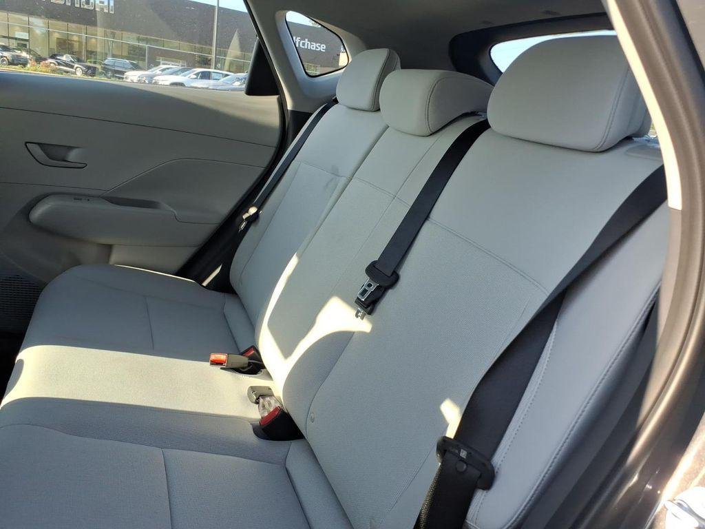 New 2027 Gray Hyundai SE FWD image 10