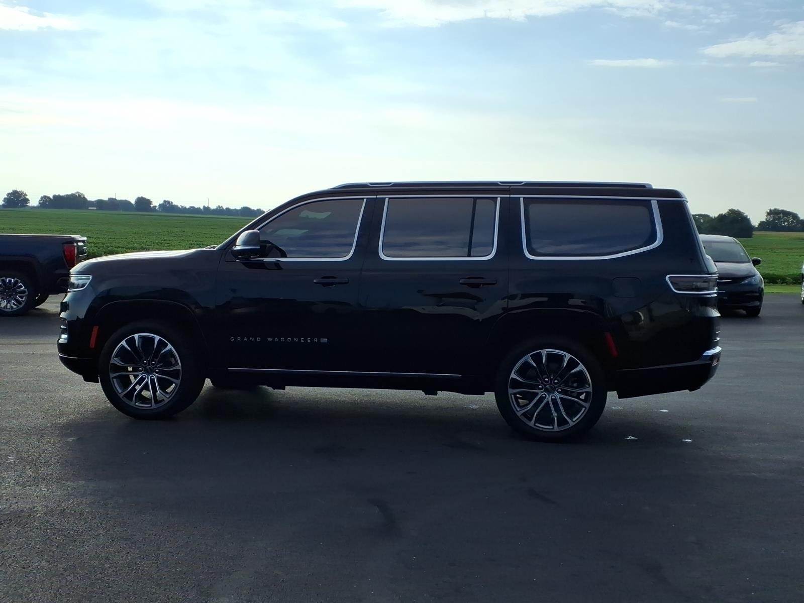 2023 Jeep Grand Wagoneer Series III - Photo 17