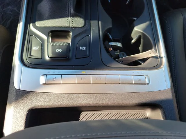 New 2026 Snow White Pearl Kia LXS image 21
