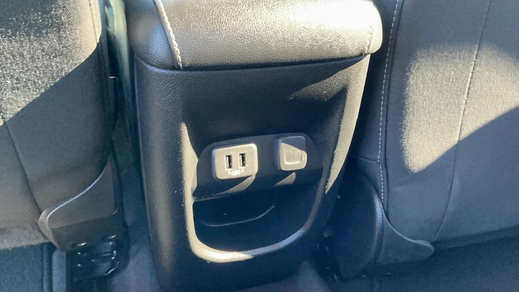 Used 2019 SHADOW GRAY METALLIC Chevrolet 2WD LT image 10