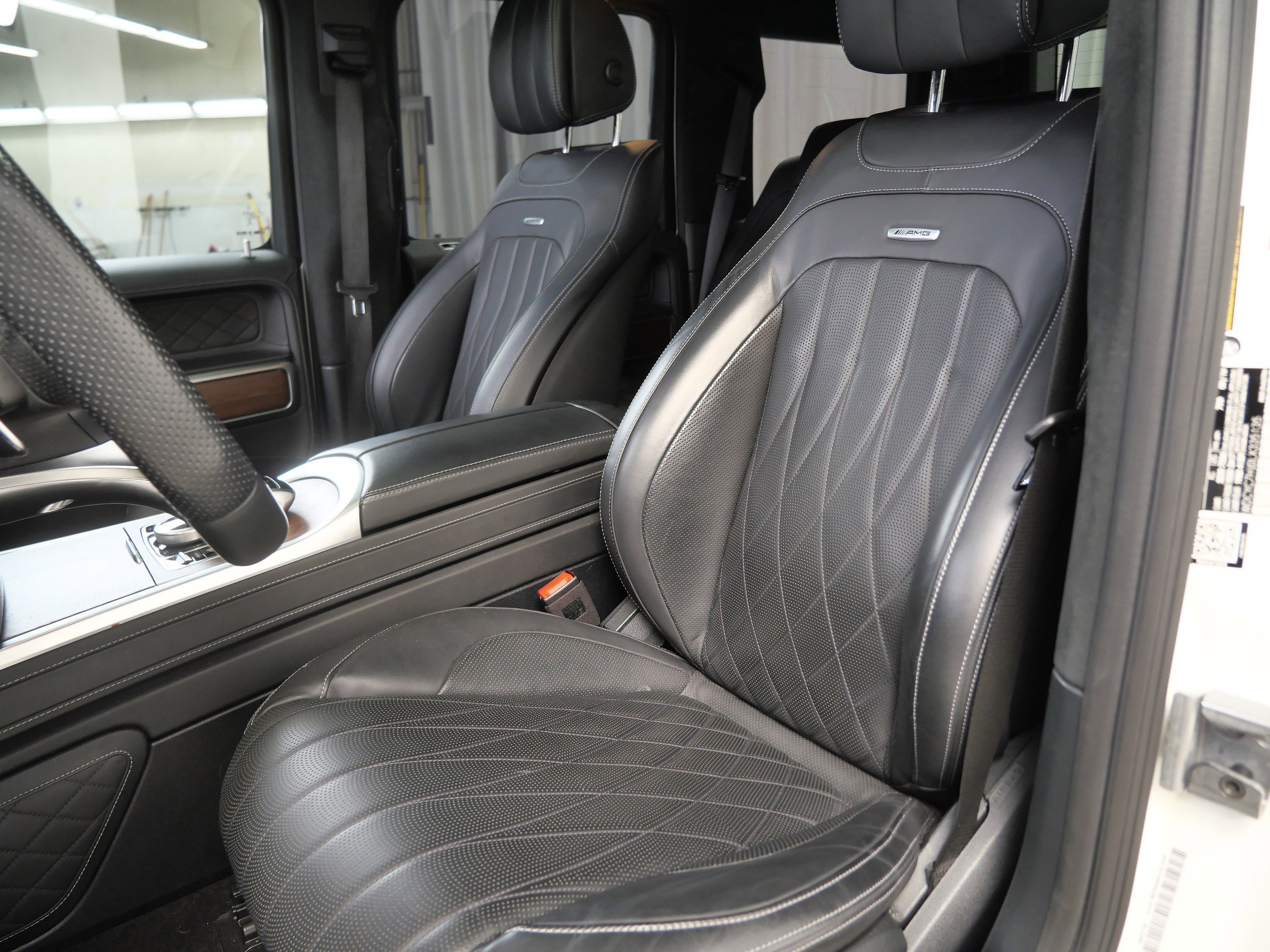 Used 2020 designo Diamond White Metallic Mercedes-Benz AMG® G 63 image 3