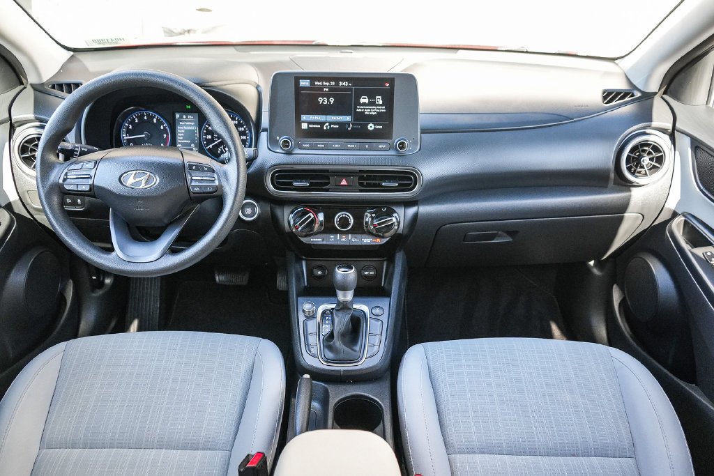2023 Hyundai Kona SEL - Photo 12