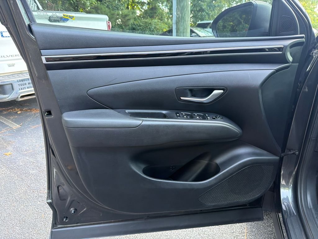 Used 2022 Gray Hyundai SEL image 10