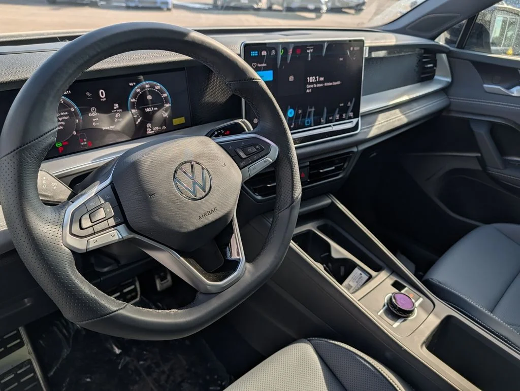 New 2026 Silver Volkswagen 2.0T SE R-Line Black image 19