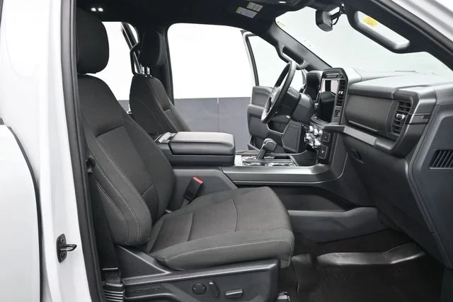 Certified Used 2024 Avalanche Ford XLT image 30