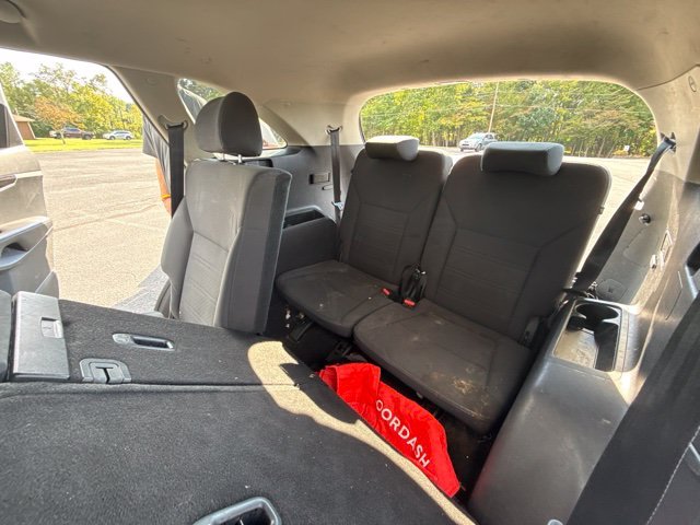 Used 2016 White Kia LX image 11