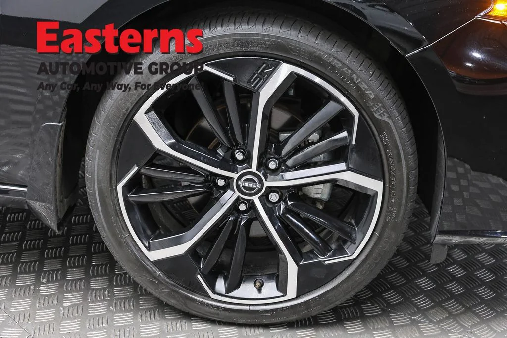 Used 2023 Black Nissan 2.5 SR image 33