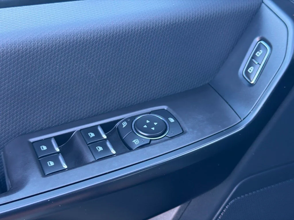 Used 2021 Velocity Blue Metallic Ford XL image 18