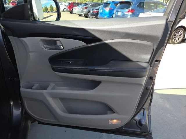 Used 2017  Honda RTL-E image 22