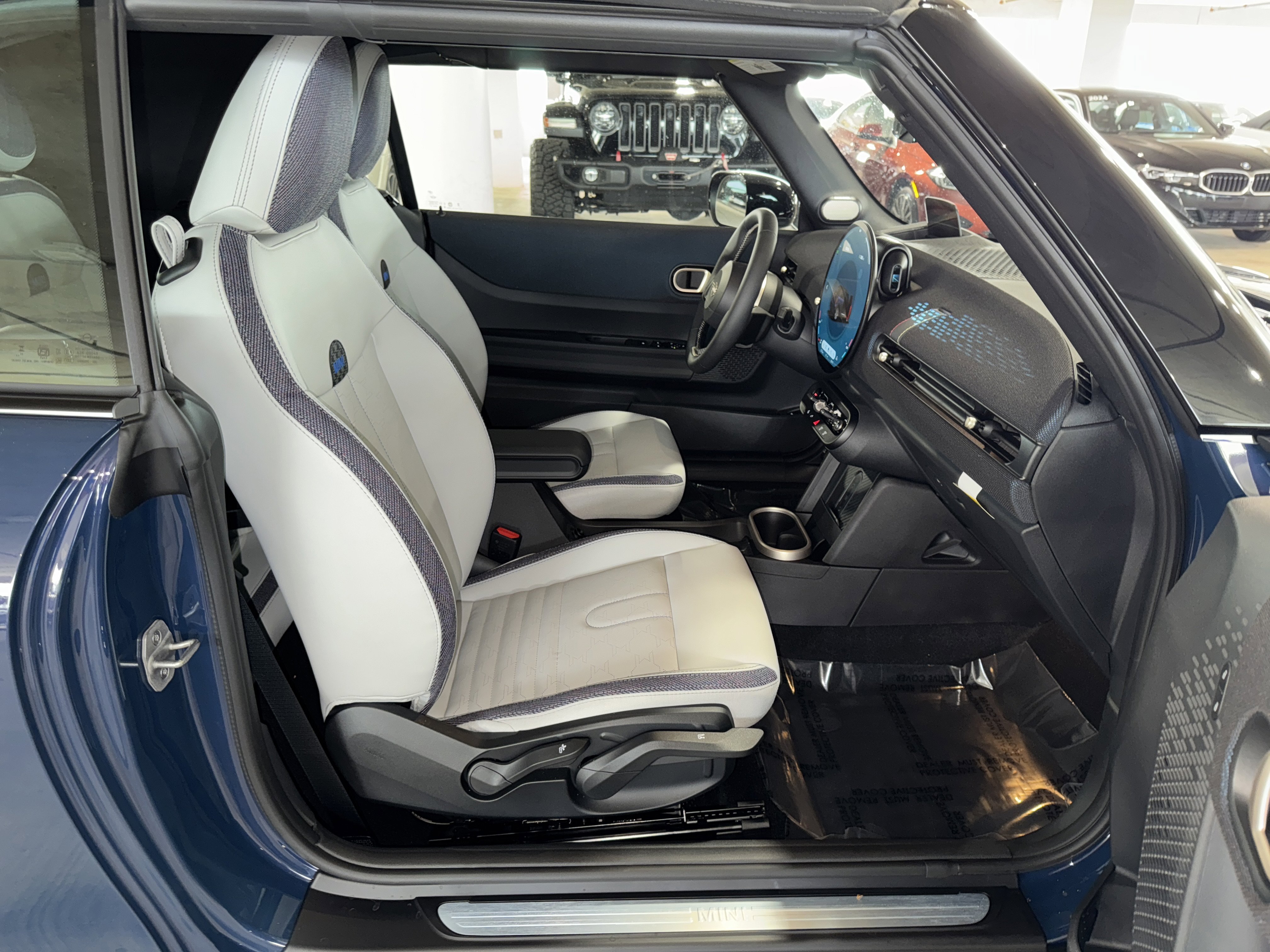 2026 MINI Convertible S - Photo 9