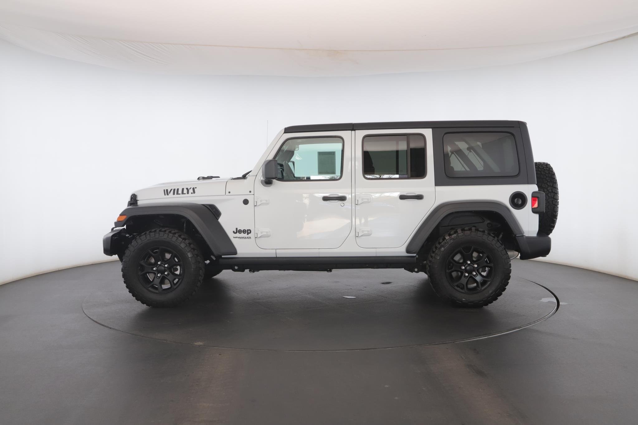 Used 2022 Bright White Clearcoat Jeep Unlimited Willys Sport 4x4 image 18