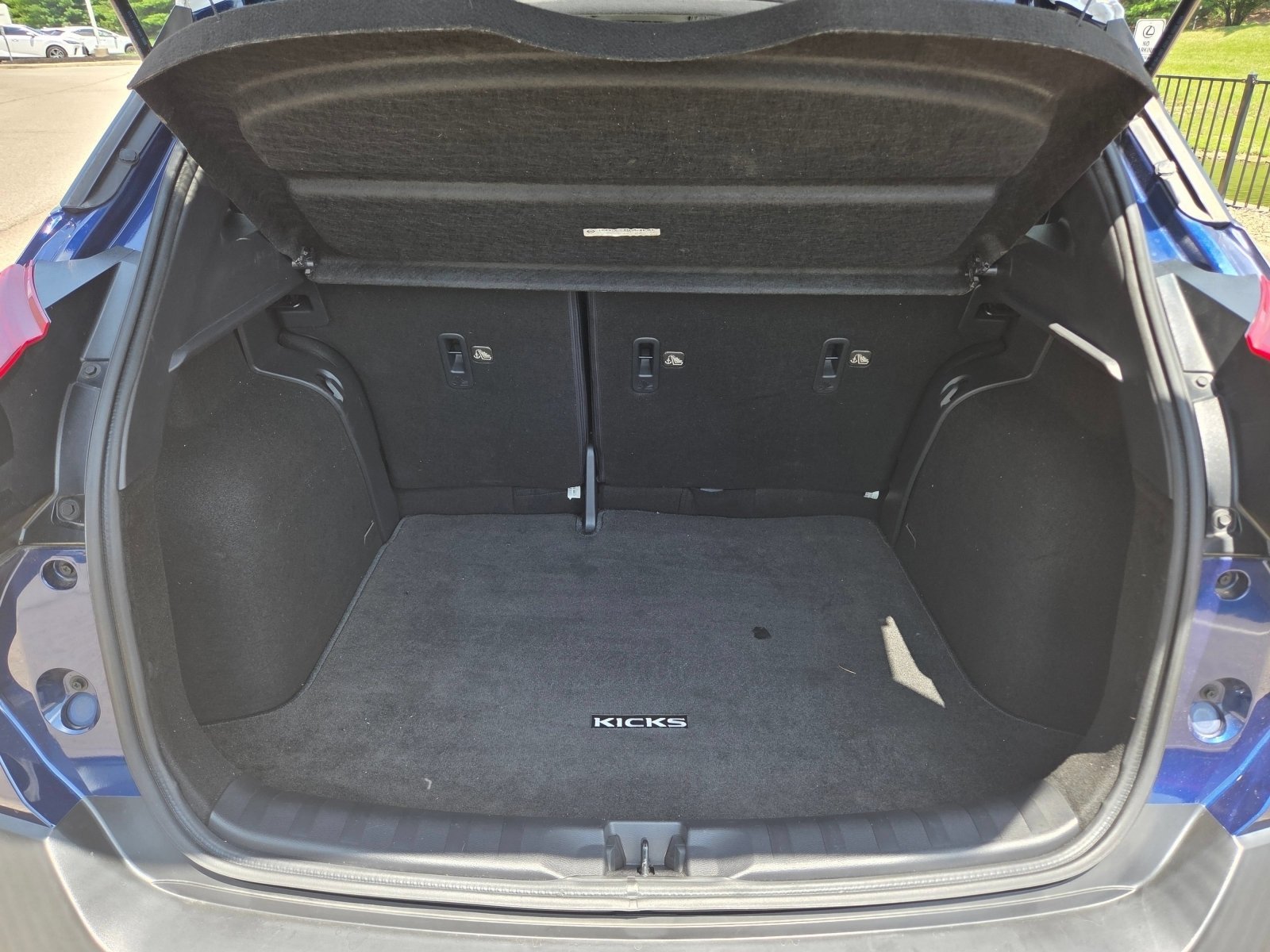 Used 2020 Deep Blue Pearl/Fresh Powder Nissan SR image 26