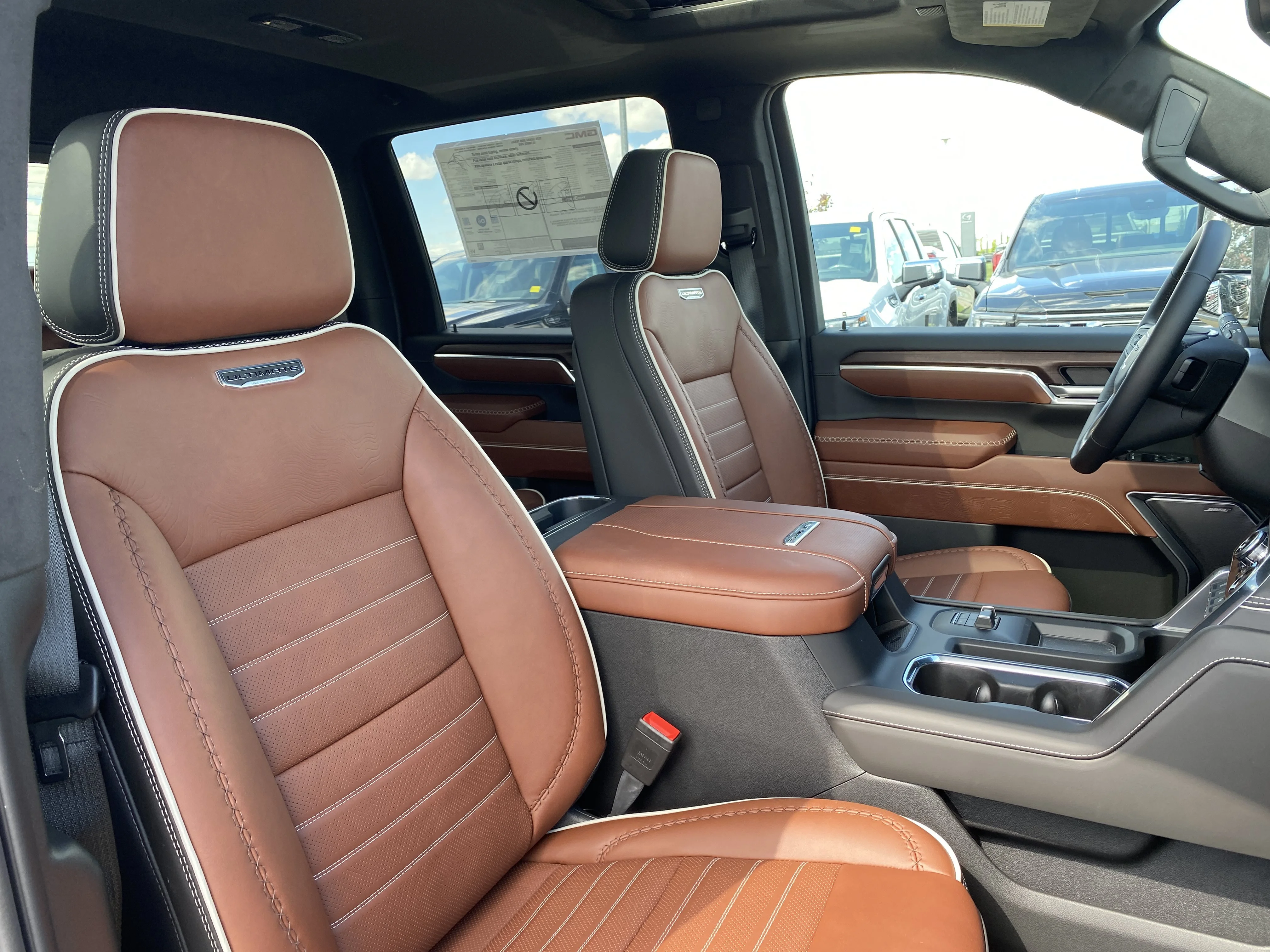 New 2026 ONYX BLACK GMC Denali Ultimate image 31