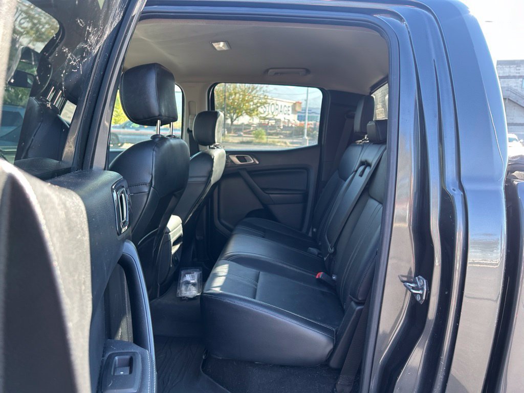 Used 2019 Magnetic Ford Lariat image 17