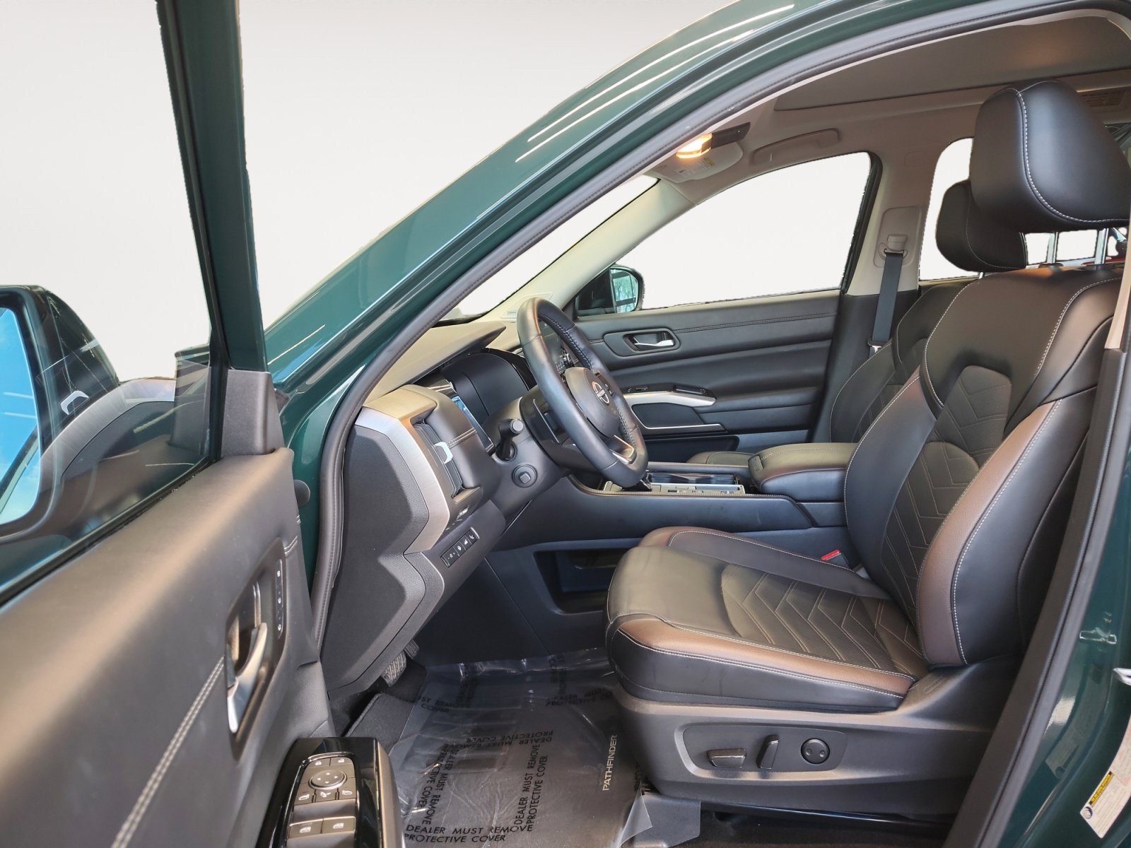 Used 2024 Obsidian Green Pearl Nissan Platinum image 24